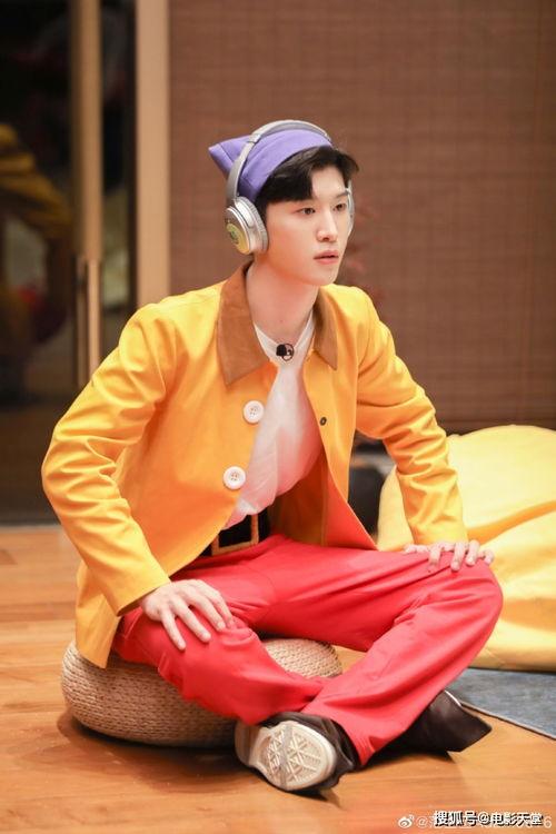 选秀综艺吃瓜,幕后风云，吃瓜群众揭秘明星成长之路