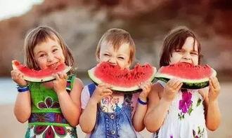 吃瓜人物摄影图片,捕捉生活中的趣味瞬间