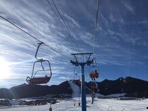 阿勒泰缆车吃瓜视频,高空奇观引发网友热议