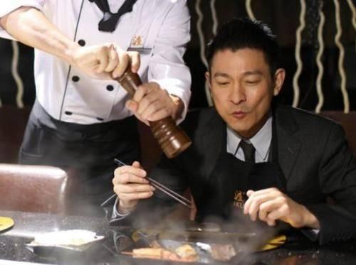 刘德华吃鸡瓜,趣味横生上演美食大战
